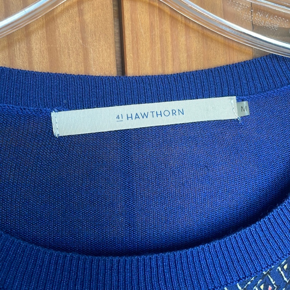 *SOLD* Sweater, Lightweight - Picture 2 of 8